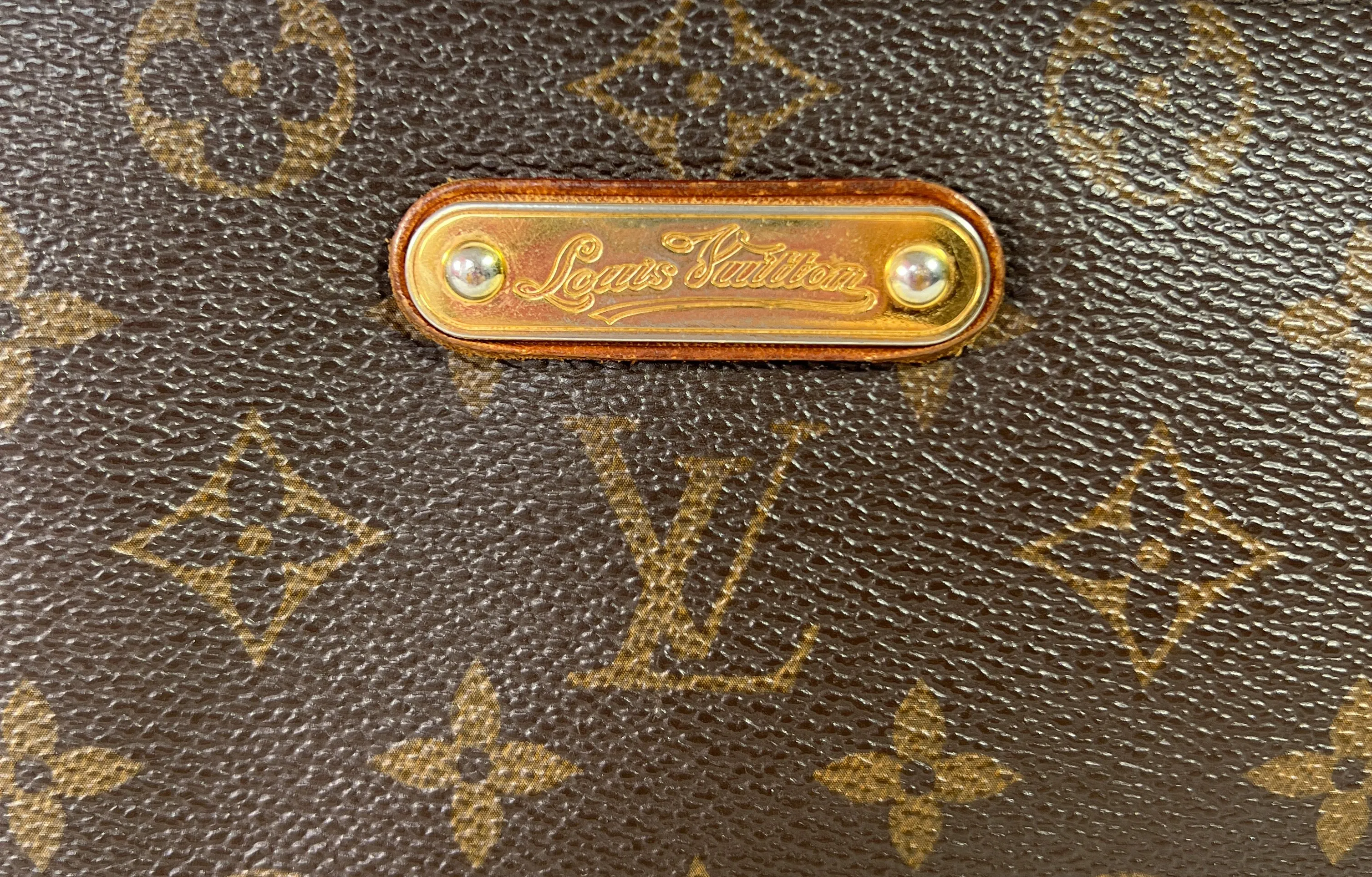 Louis Vuitton monogram Eva clutch w/strap 2011