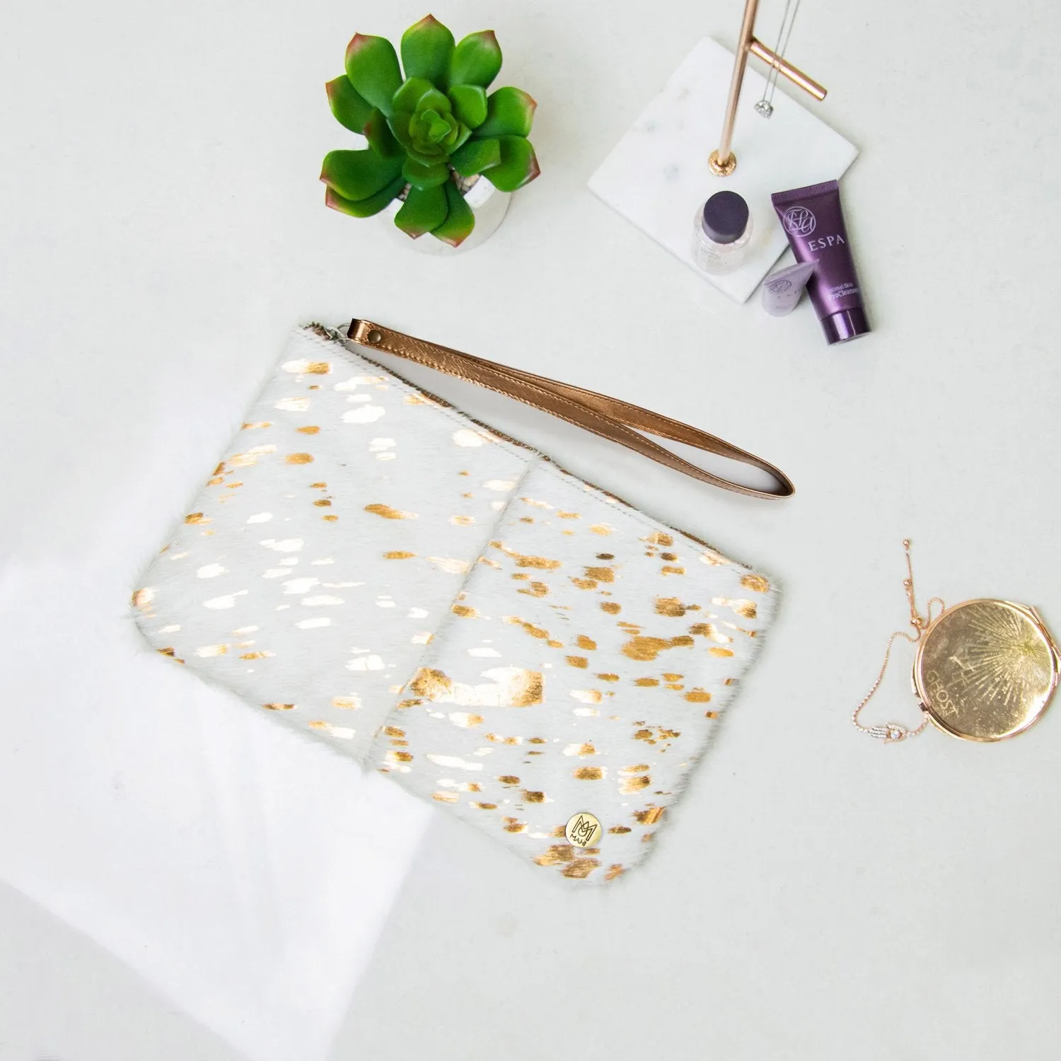 The Classic Clutch Bag (Gold and Cream)